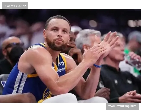 麦迪质疑库里全票MVP:揭示NBA竞争力的下滑与现状(2013年库里麦迪逊花园) 麦迪质疑库里全票MVP:揭示NBA竞争力的下滑与现状(2013年库里麦迪逊花园)